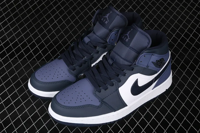 All categories Air Jordan Jordan series basketball shoes Air Jordan 1 Mid Air Jordan 1 Mid AJ1 Joe 1 fashion casual black and blue basketball shoes 554724-445